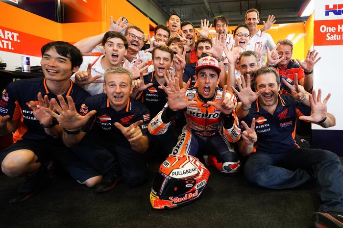 Marc Marquez menang MotoGP Thailand berarti sudah dapat 7 kali juara musim ini