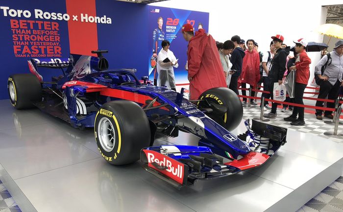 Mobil tim Toro Rosso jadi perhatian di Suzuka karena keterlibatan Honda, pabrikan Jepang sebagai penyuplai mesin