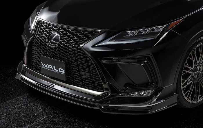 Tampilan depan modifikasi Lexus RX F-Sport garapan Wald International, Jepang