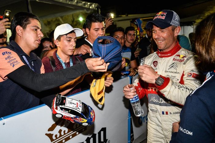 Sebastien Loeb masih memiliki kharisma di ajang reli dunia, ini yang dialami ketika bertemu dengan para fans reli di Meksiko