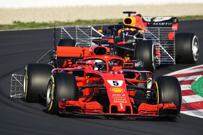 Sebastian Vettel sempat menguji aero sensor pada mobil Ferrari SF71H di awal tes pramusim di Barcelona, Selasa pagi (6/3/2018)