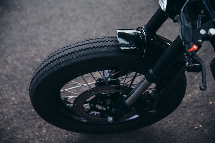 Sol Invictus Mercury 250 kustom cafe racer milik Adrian, dilansir oleh www.throttleroll.com