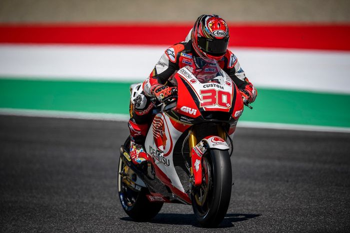 Takaaki Nakagami yang jatuh akibat Dani Pedrosa dapat meneruskan lomba MotoGP Italia meskipun tertinggal lima lap