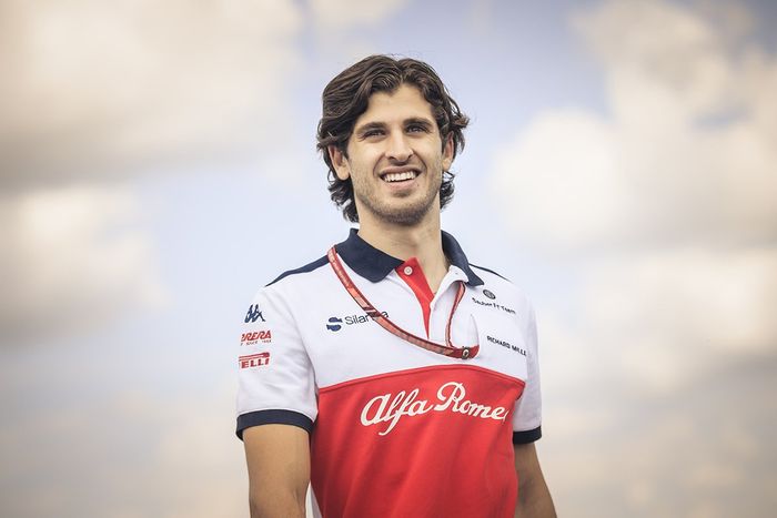 Mimpi Antonio Giovinazzi jadi pembalap F1 akhirnya terwujud, tahun depan gabung di tim Sauber