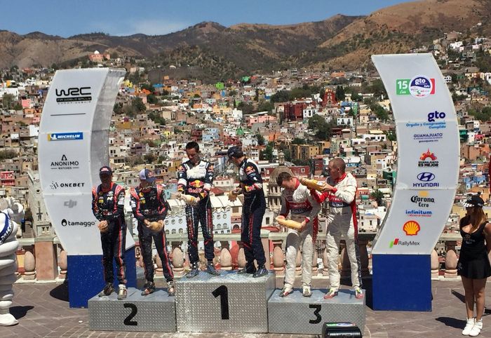 Selebrasi podium reli Meksiko 2018, Sebastien Ogier juara 1, Dani Sordo ke-2 dan Kris Mekke ke-3