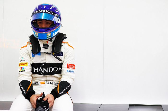 Fernando Alonso mulai mendapatkan kendala pada tes pramusim hari pertama di Barcelona