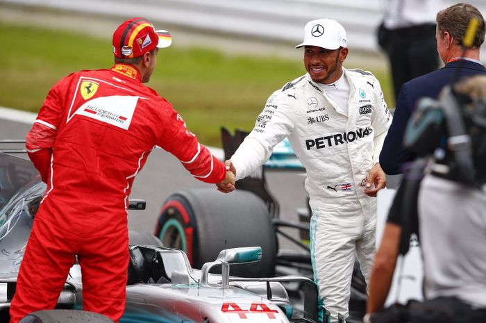 Sebastian Vettel dan Lewis Hamilton, akan kembali bersaing dengan dalam perebutan gelar tahun 2018?