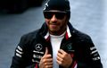Otorace: Lewis Hamilton Keluhkan Ban Pirelli Usai Tes F1 Barcelona