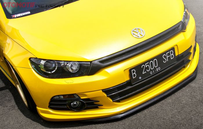 VW Scirocco 2.0 Kandas Total Rela Coak Sasis, Body Melar, Disiram Kuning Mencolok