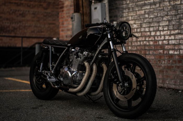 Yamaha XS1100 cafe racer