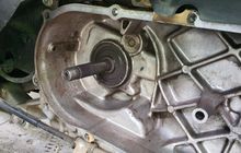 Ini Ciri-ciri Sil Pulley Depan Motor Matic Sudah Rembes Oli Mesin