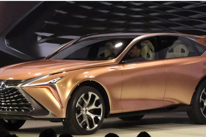 Mobil konsep bertenaga listrik milik Lexus
