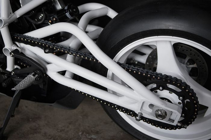 Rantai RX jadi pilihan penyalur tenaga mesin ke ban belakang