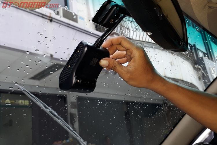 Mau Pasang Dashcam di Mobil Perhatikan Posisinya Agar Optimal