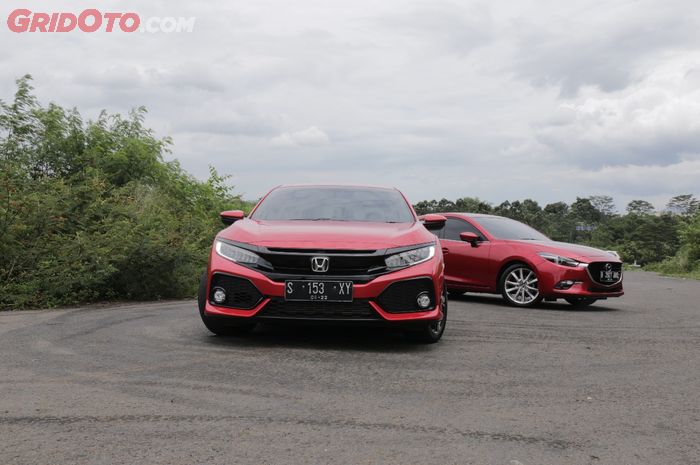 Honda Civic Hatchback E vs Mazda3 mana yang lebih praktis?