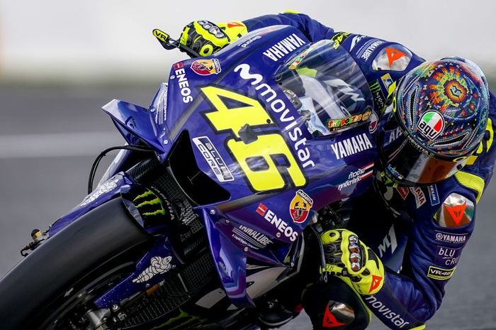 Valentino Rossi jajal mesin baru di hari pertama tes Valencia