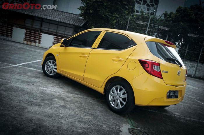 Desain Honda Brio Satya di buritan terlihat lebih proporsional