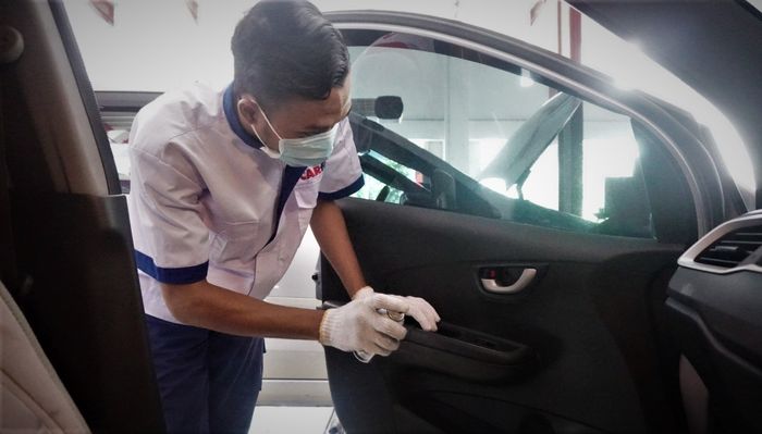 Ilustrasi. CARfix Bagikan Disinfektan Gratis untuk Konsumen yang Melakukan Servis Berkala di Outletnya
