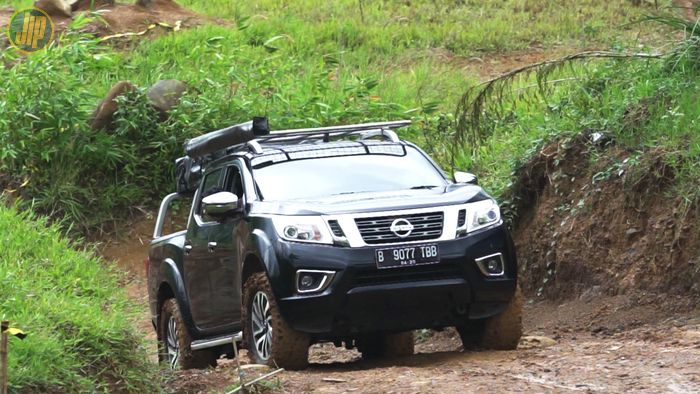 Nissan Navara di medan off-road