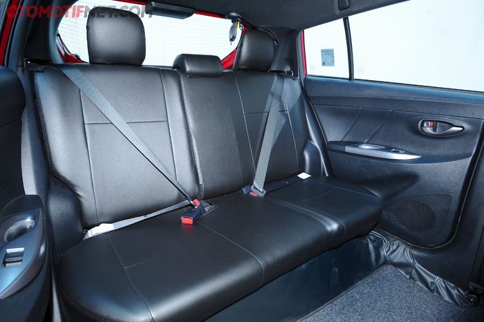 Ruang kabin untuk penumpang All New Toyota Yaris TRD Sportivo