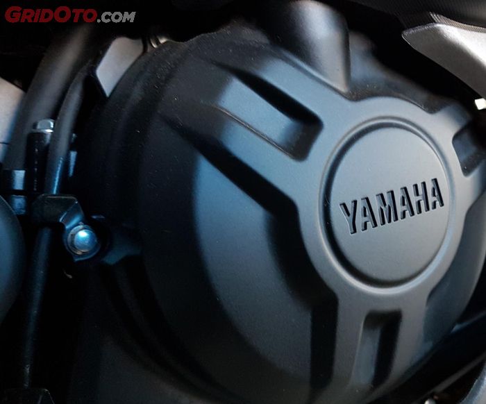 Periksa kondisi mesin Yamaha MT-25