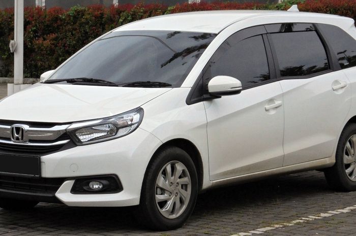Spesifikasi dan kisaran harga Honda Mobilio tahun 2017 seken.