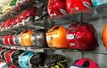 Bikers Jangan Malas Mencuci Helm Ya! Helm Kotor Bisa Timbulkan Penyakit Lo