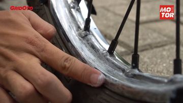 Menghilangkan karatan pada motor