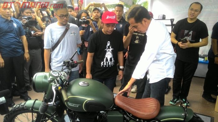 Presiden Jokowi hadir di OTOBURSA Tumplek Blek 2018 di Gambir Expo Kemayoran (22/7/2018)
