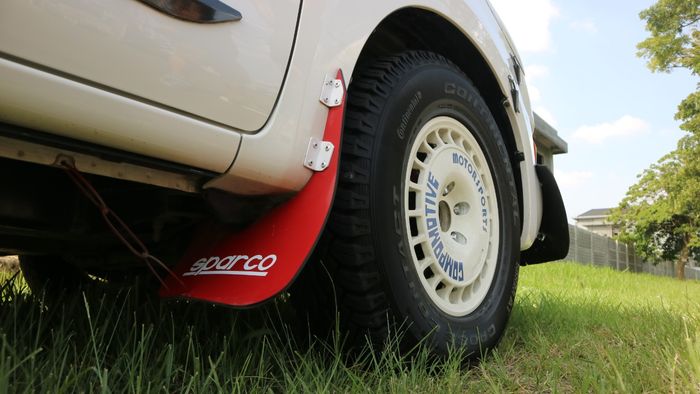 Toyota Kijang Innova Rally Look