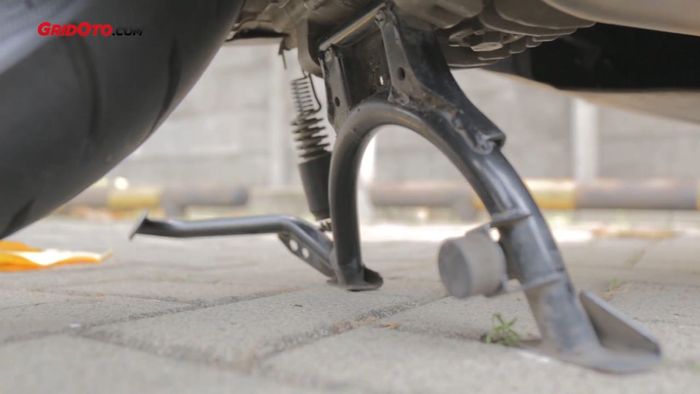 Cara Mengecek Ketinggian Air Radiator Yamaha NMAX, Biar Enggak Overheat