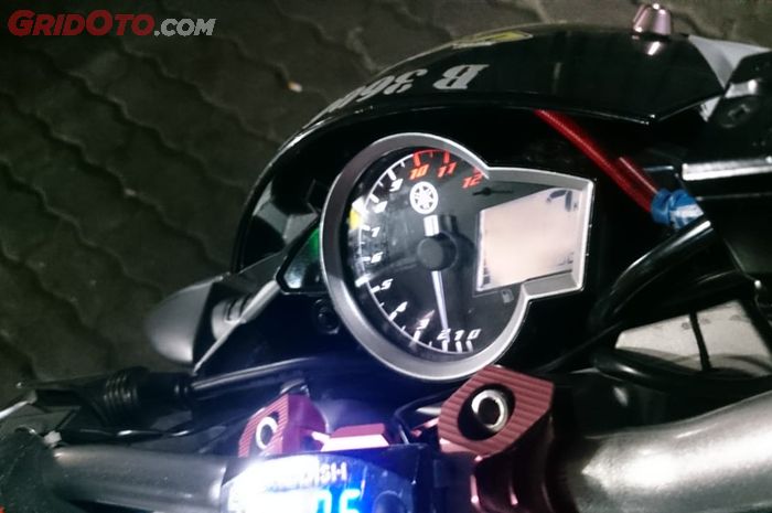 Penyebab speedometer atau panel instrument digital mengalami sunburn