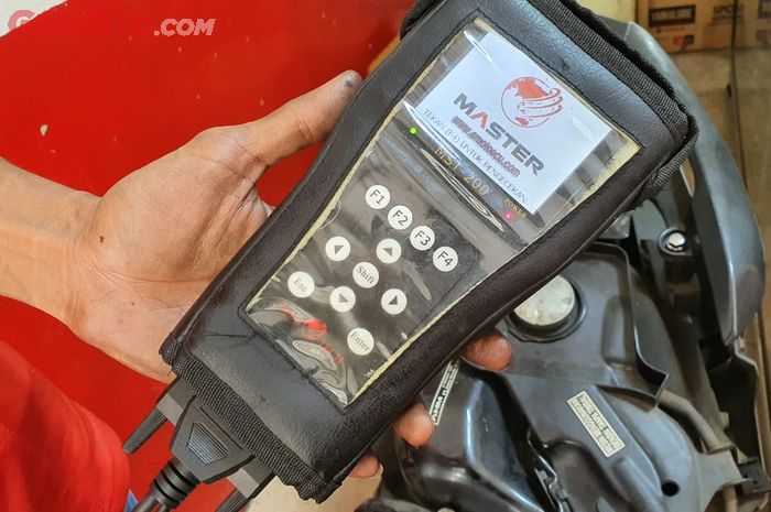 Ingin Punya Alat Scan Motor Injeksi Sendiri ? Siapkan Dana Segini -  GridOto.com