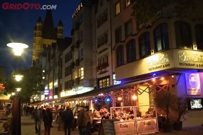 Menikmati Suasana Kota K&ouml;ln, Jerman
