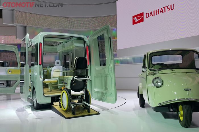 Daihatsu DN Pro Cargo konsep box on wheels dengan motor listrik alias electri vehicle (EV)