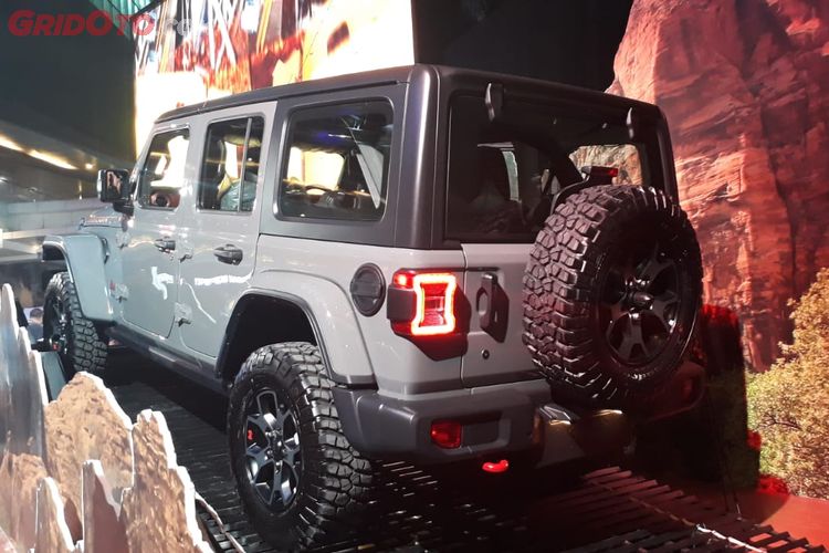 Jeep Wrangler JL Pakai Mesin Lebih Kecil, Bagaimana ...