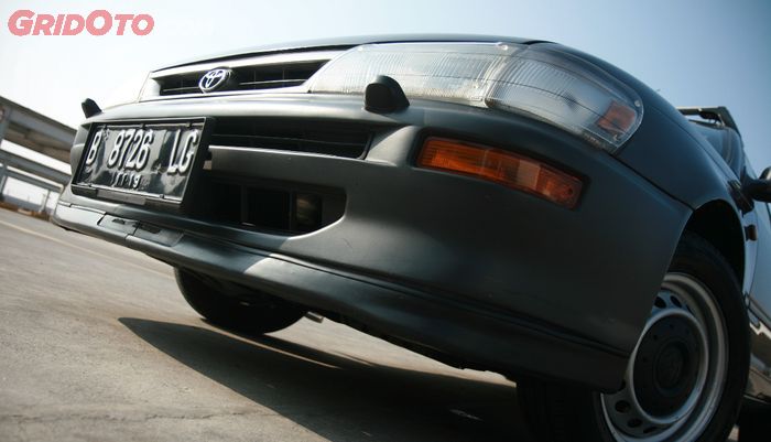 Headlamp protector langsung dikirim dari Timur Tengah, padahal ini aksesori OEM AE101 versi Eropa loh! 