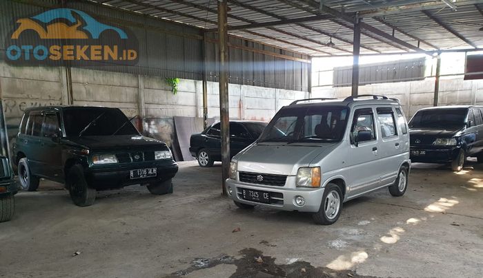 Mobil bekas Rp 30 - 80 jutaan di Hans Motor 2