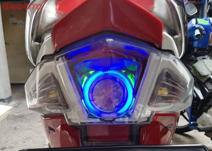 Enggak Cuma Headlamp Lampu Model Projie Bisa Dipasang Buat Stoplamp Gridoto Com