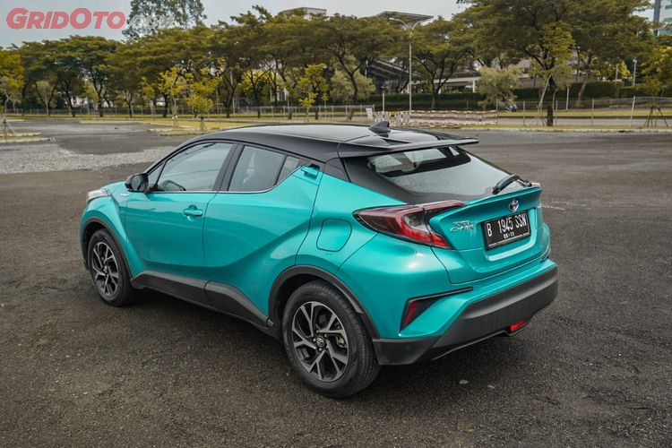 Harga Toyota C Hr Hybrid Dikerek Naik Rp 6 Juta Dua Kali Lipat Dari Versi Biasa Berikut Daftar Harga Terbarunya Di Januari 2020 Gridoto Com