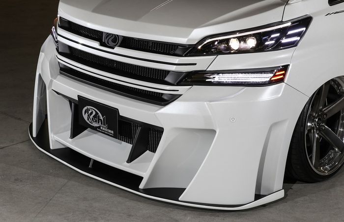 Tampang Toyota Vellfire berubah total jadi lebih agresif