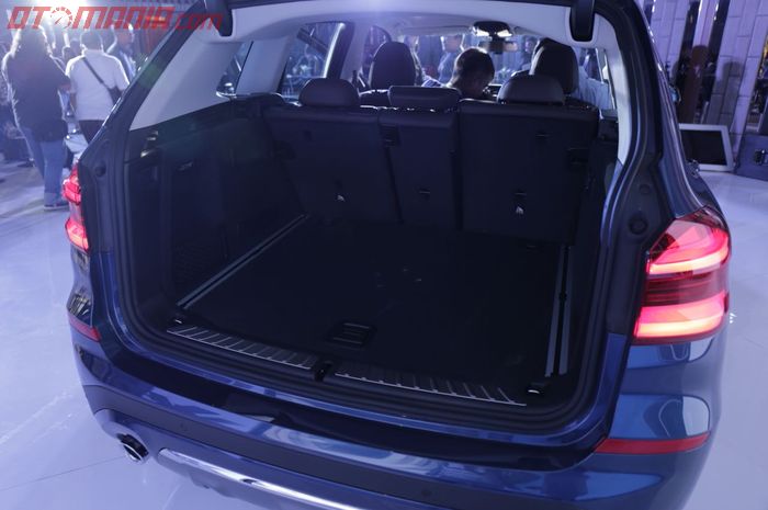 Kapasitas bagasi BMW X3 2018 550 liter