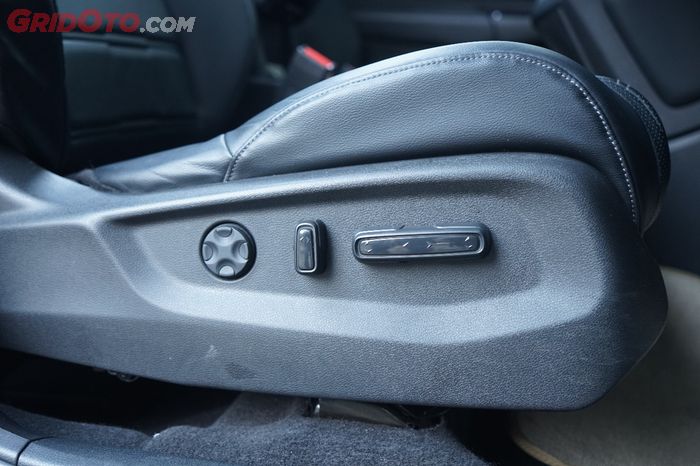 Mazda CX-5 dan Honda CR-V Turbo sudah dilengkapi jok elektris