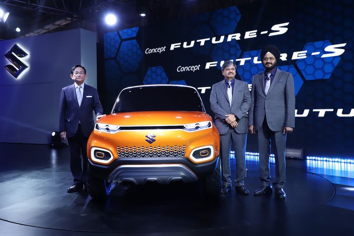 Tampilan depan mobil konsep SUzuki Future-S 