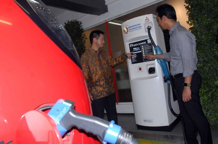 Mitsubishi dukung Pertamina dirikan charging station