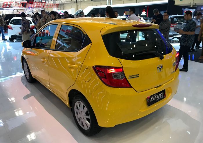 Honda Brio kini punya panel pintu bagasi