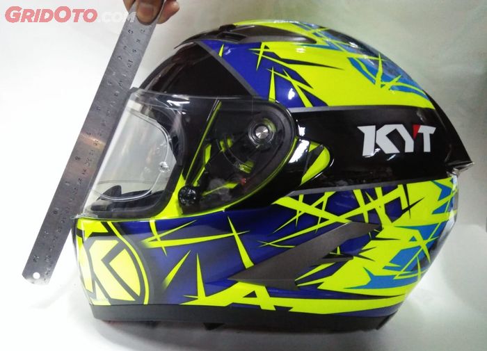 Visor flat resmi dari KYT