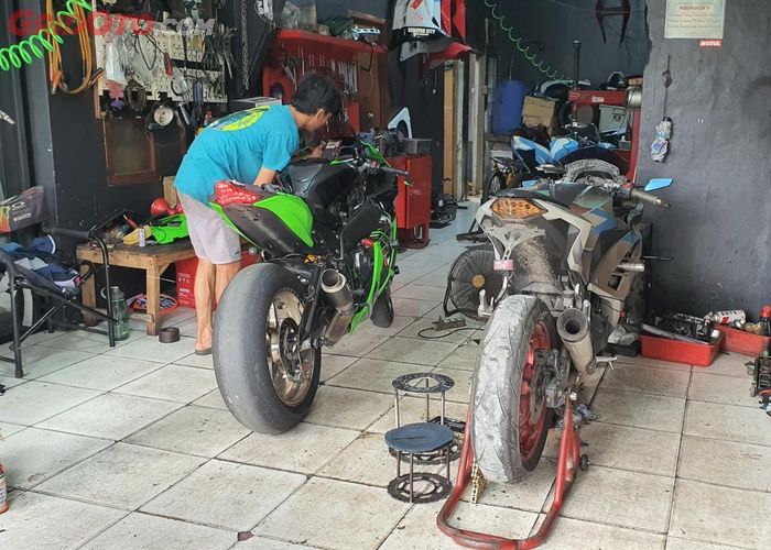 Bengkel ninja 250 shop