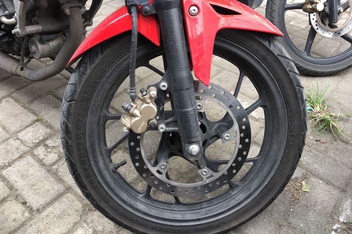 Kaki-kaki Honda CB150R Streetfire