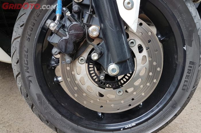 Pasang Kaliper Rem Yamaha R15 di Yamaha NMAX